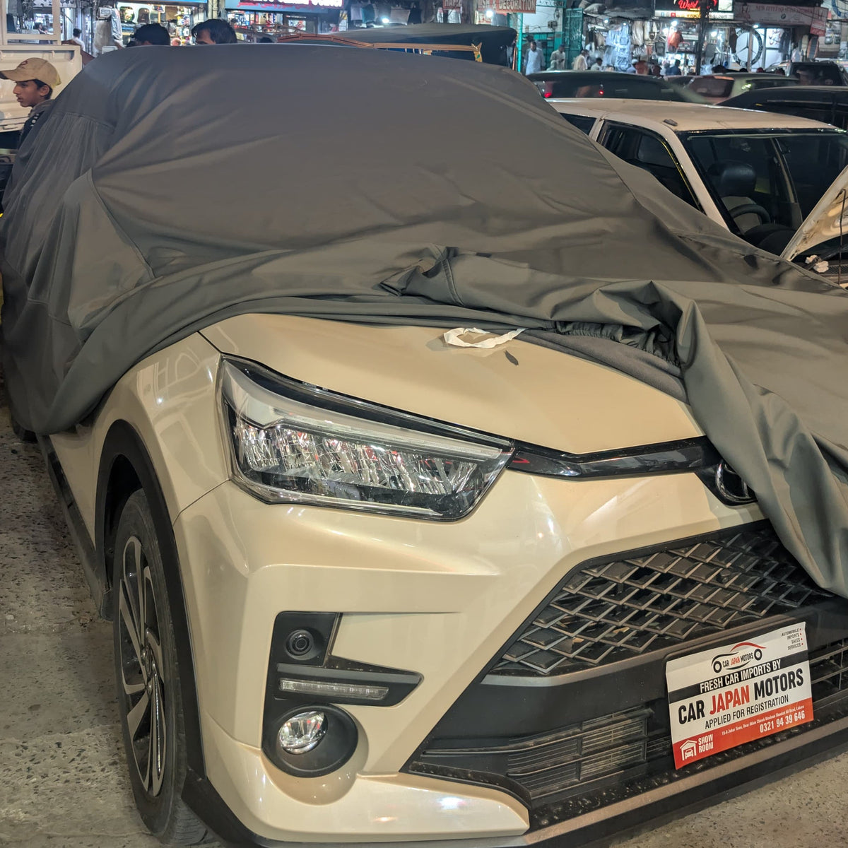 Toyota Raiz anti scrachless top cover
